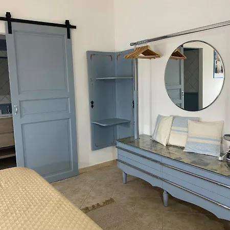 Domo Anna Πανσιόν Villasimius