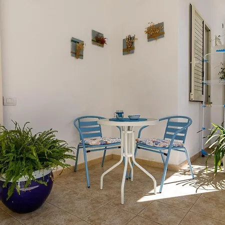 Domo Anna Πανσιόν