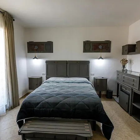 Πανσιόν Domo Anna