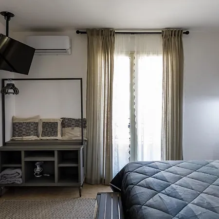 Domo Anna Πανσιόν