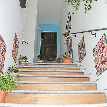 Domo Anna Πανσιόν 4*